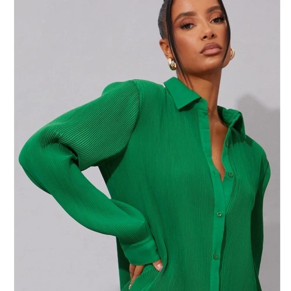 PrettyLittleThing Green Plisse Button Up Split Hem Dress size 0 - Picture 4 of 10